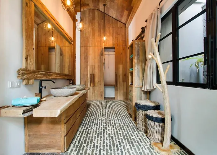 Villa Tropical Escape In *