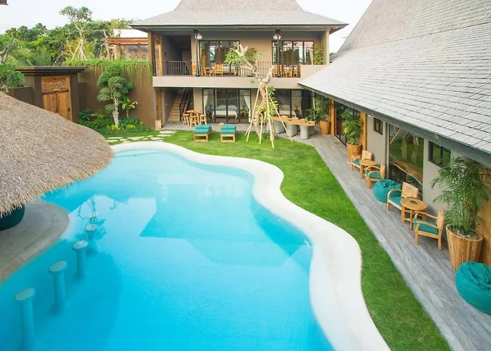 Tropical Escape In *