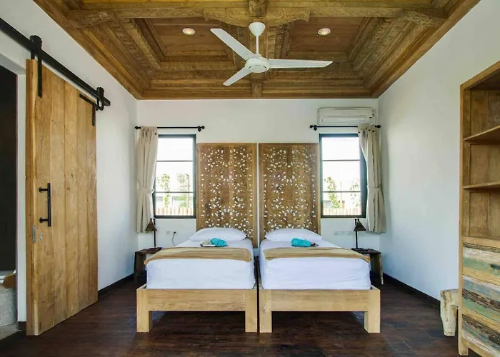Tropical Escape In